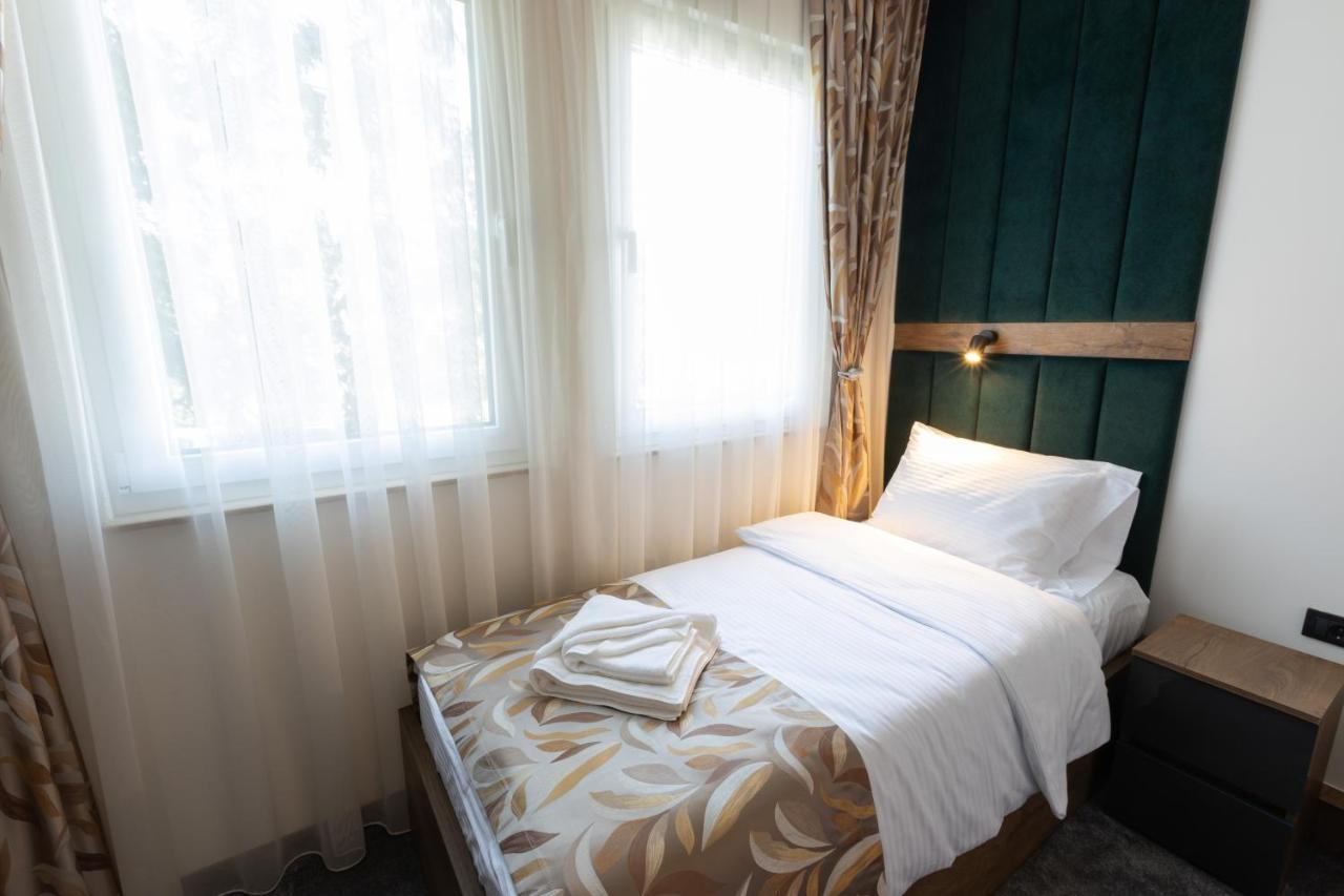 Hotel M Star Novi Pazar Exteriör bild