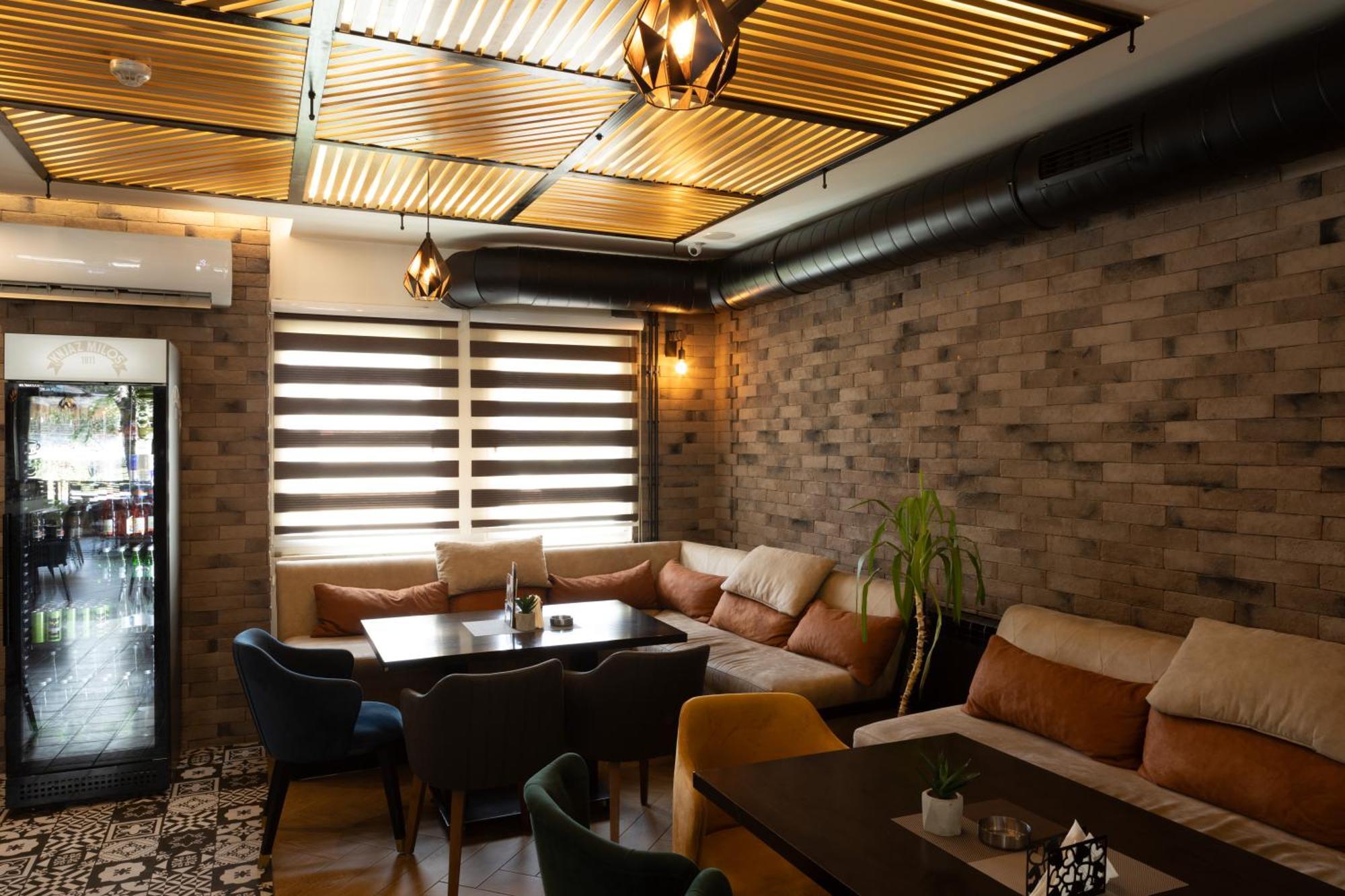 Hotel M Star Novi Pazar Exteriör bild
